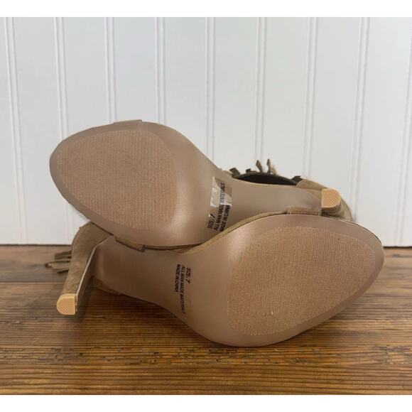 Womens Sz 7 Fringe Heels Ankle Wrap Open Toe Tan Zip Closure Platform Dressy - Picture 8 of 9